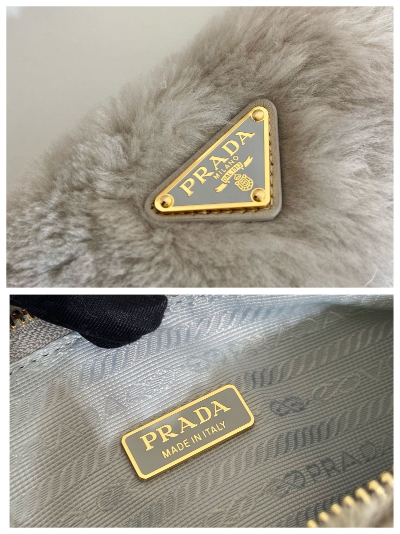 Pra*a triangle pouch
